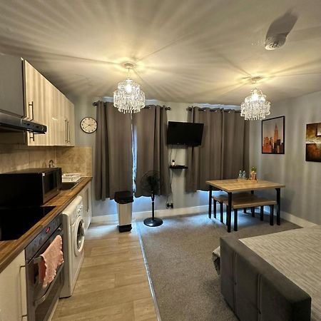 Cosy 2 Bedrooms Apartment London Eksteriør bilde