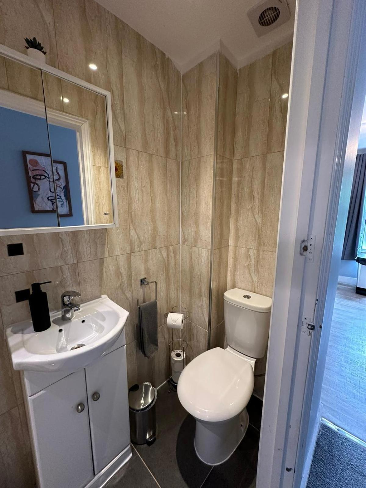 Cosy 2 Bedrooms Apartment London Eksteriør bilde