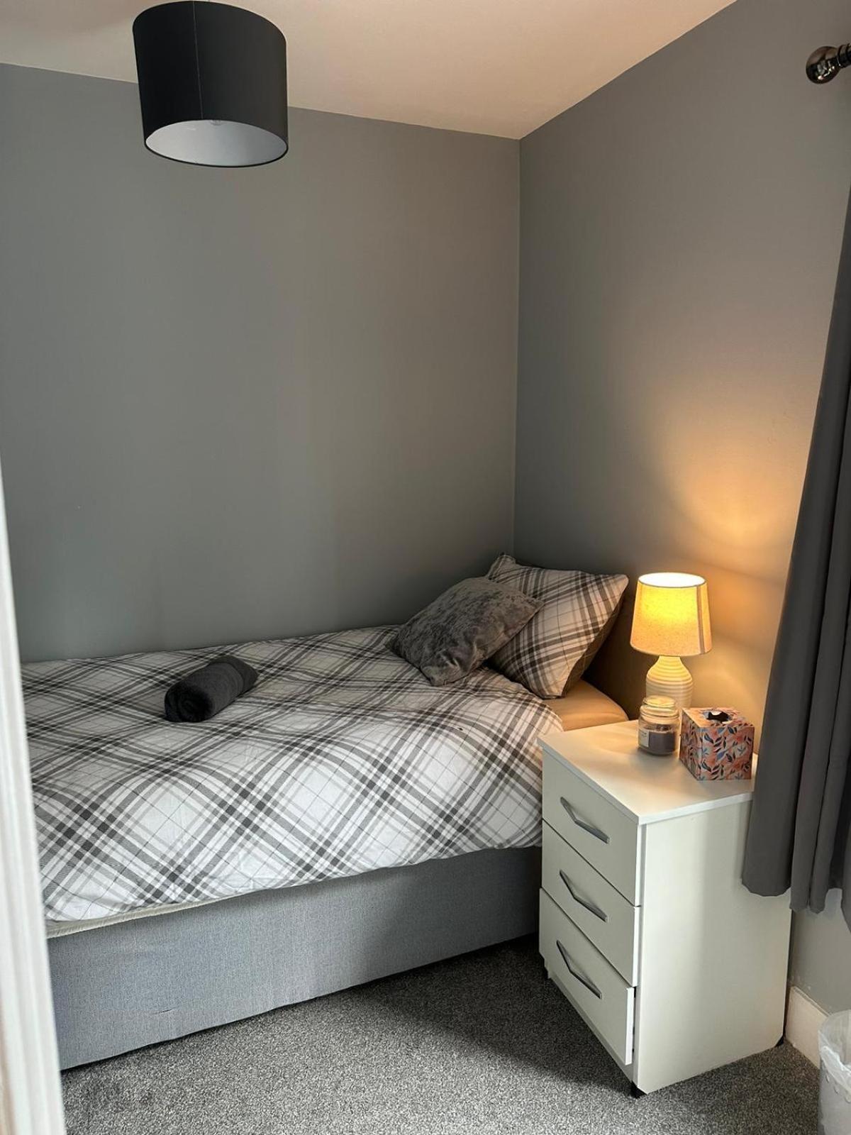 Cosy 2 Bedrooms Apartment London Eksteriør bilde