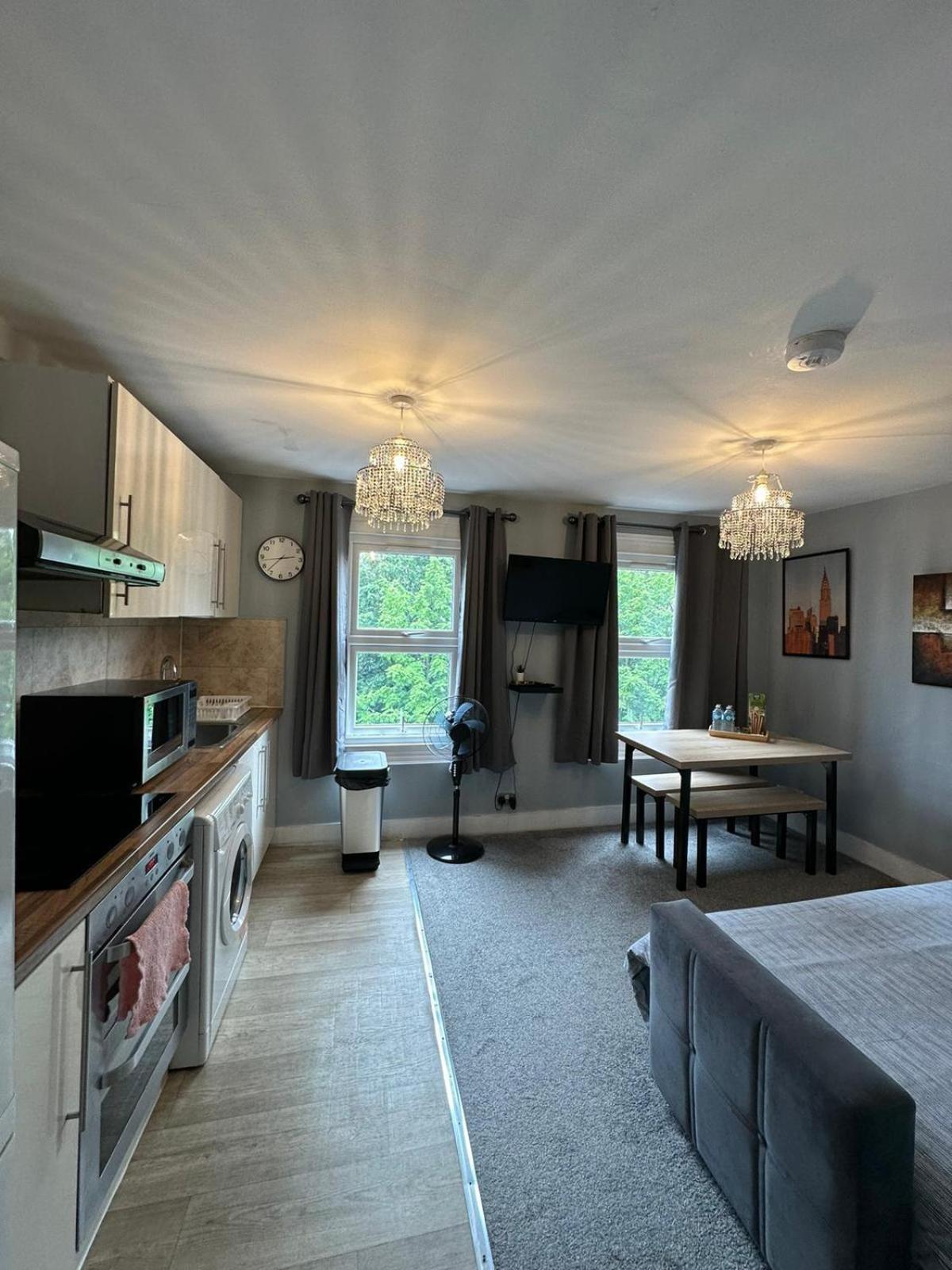 Cosy 2 Bedrooms Apartment London Eksteriør bilde