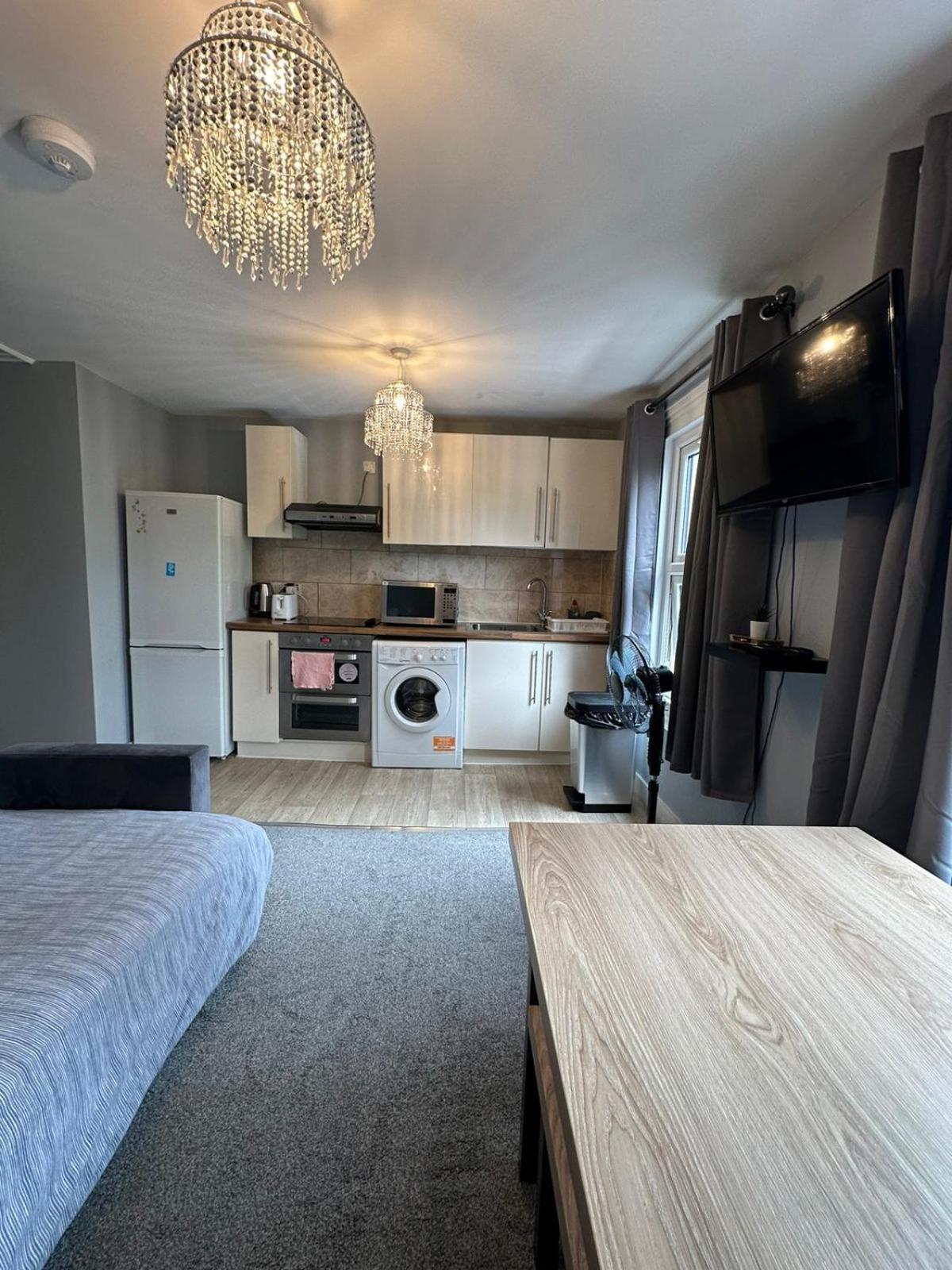 Cosy 2 Bedrooms Apartment London Eksteriør bilde